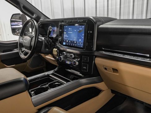 Used 2024 Ford F350 Lariat w/ Lariat Ultimate Package AWD/4WD image 13