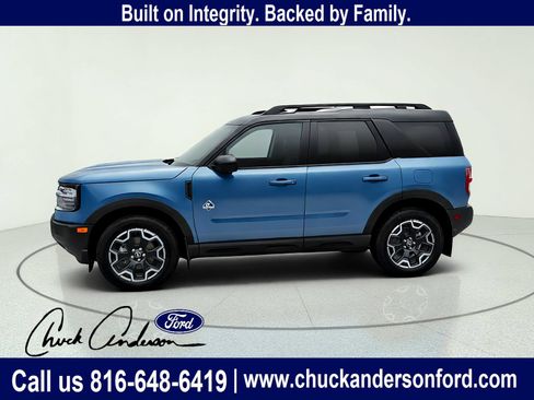 Used 2025 Ford Bronco Sport Outer Banks w/ Outer Banks Tech Package+ AWD/4WD image 3