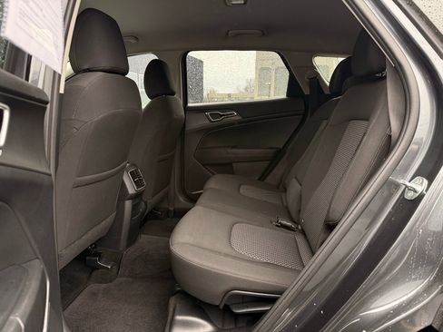 Used 2024 Kia Sportage LX FWD image 28