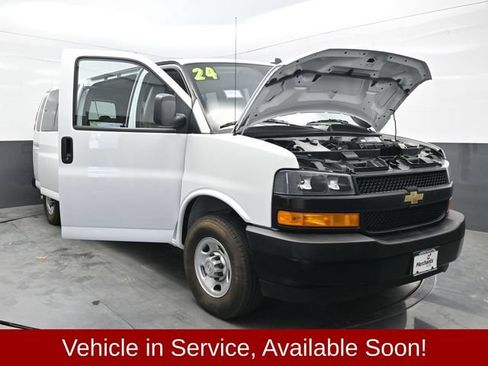 Used 2024 Chevrolet Express 3500 LS RWD image 41