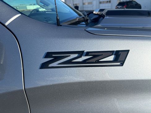 New 2026 Chevrolet Silverado 1500 Custom Trail Boss w/ LPO, Dark Essentials Package image 3