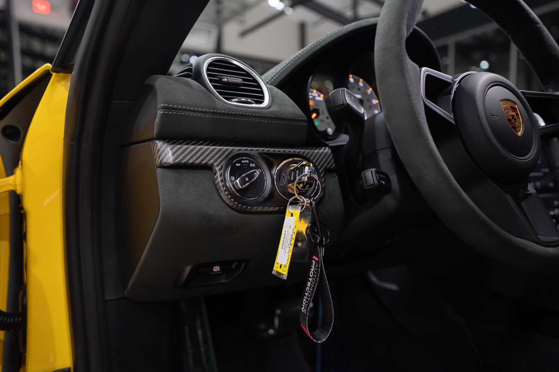 Used 2024 Porsche 718 Cayman GT4 RS RWD image 9