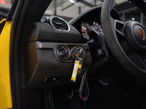 Used 2024 Porsche 718 Cayman GT4 RS RWD image 9
