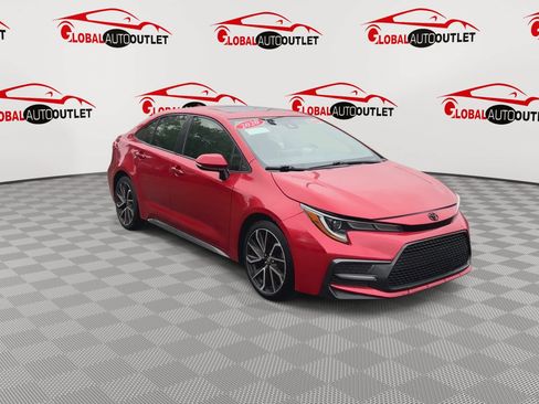 Used 2020 Toyota Corolla SE w/ SE Premium Package FWD image 2