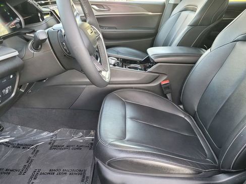 Used 2023 Jeep Grand Cherokee 4WD 4xe image 23