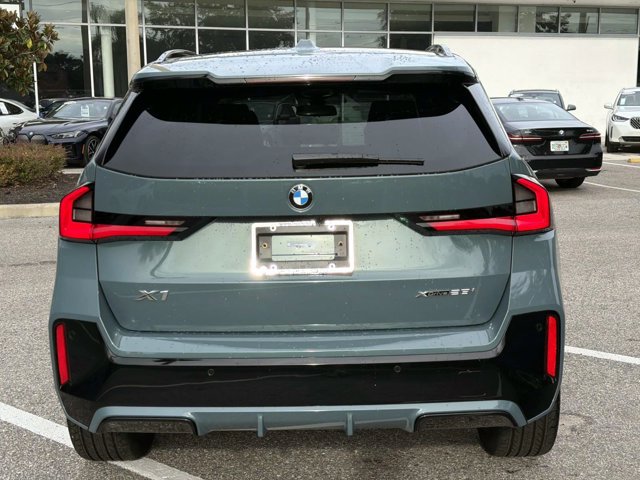 Used 2025 BMW X1 xDrive28i w/ Technology Package AWD/4WD image 4