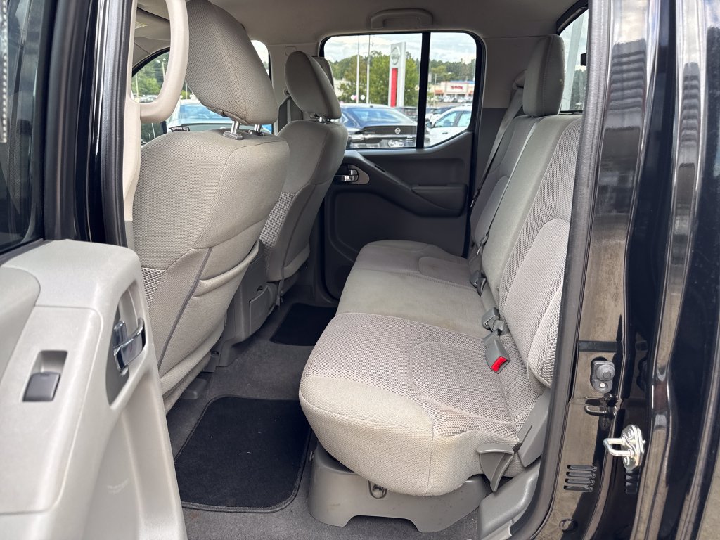 Used 2019 Nissan Frontier SV RWD image 25