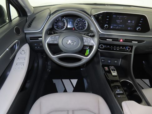 Used 2022 Hyundai Sonata SE image 32