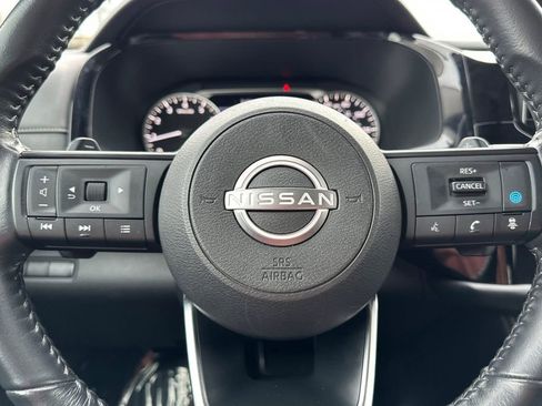 Used 2024 Nissan Pathfinder SV image 24