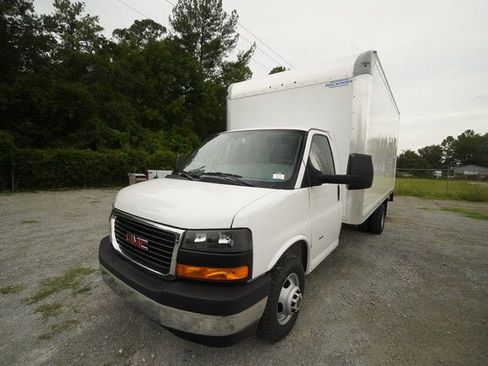 New 2026 GMC Savana 3500 Extended w/ Power Convenience Package RWD image 7