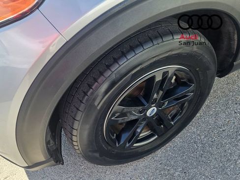 Used 2021 Ford Explorer XLT RWD image 5