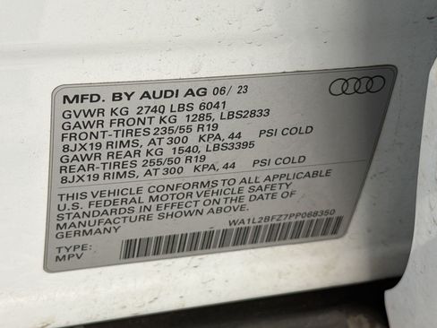 Used 2023 Audi Q4 e-tron Premium Plus w/ Premium Plus AWD/4WD image 29