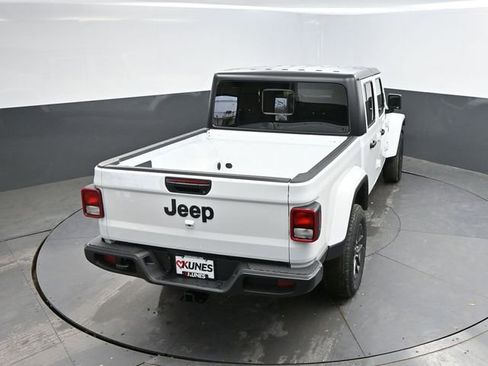New 2026 Jeep Gladiator Sport image 33