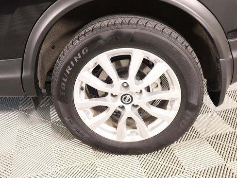 Used 2021 Nissan Rogue Sport S image 17