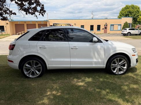 Used 2015 Audi Q3 2.0T Prestige w/ Prestige Package AWD/4WD image 3
