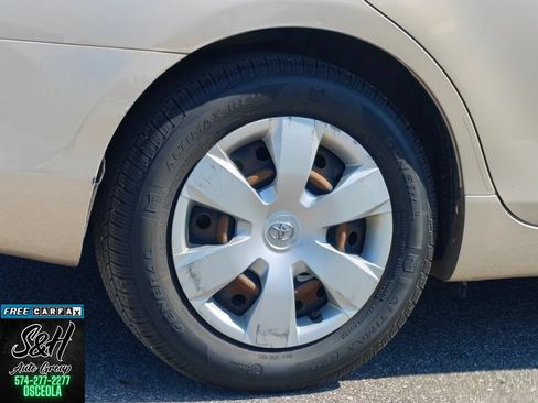 Used 2009 Toyota Camry LE FWD image 19