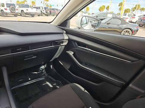 Certified 2025 MAZDA MAZDA3 s image 10