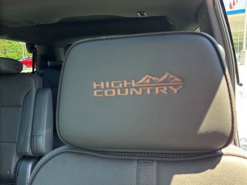 New 2026 Chevrolet Tahoe High Country AWD/4WD image 28