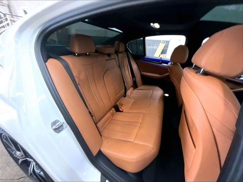 Used 2023 BMW 540i w/ Executive Package RWD image 29