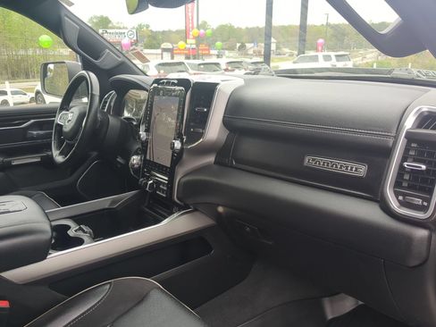 Used 2022 RAM 1500 Laramie AWD/4WD image 27