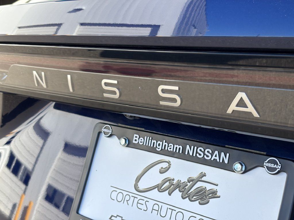 Used 2024 Nissan Ariya AWD image 10