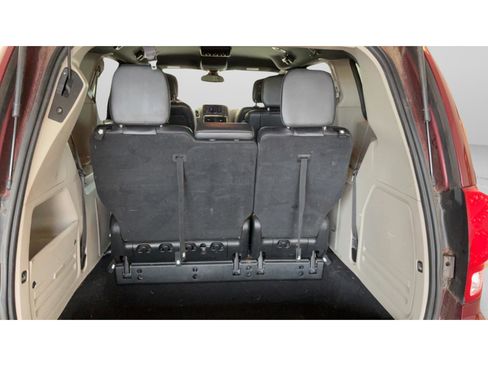 Used 2019 Dodge Grand Caravan SXT FWD image 21