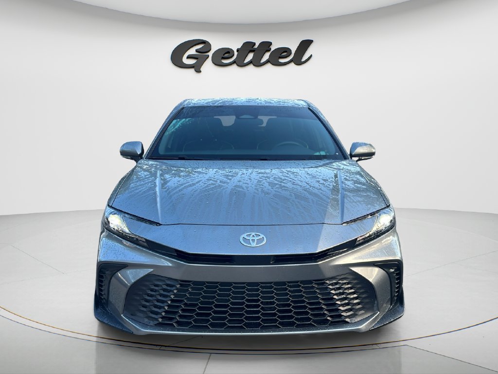 Used 2026 Toyota Camry SE FWD image 2