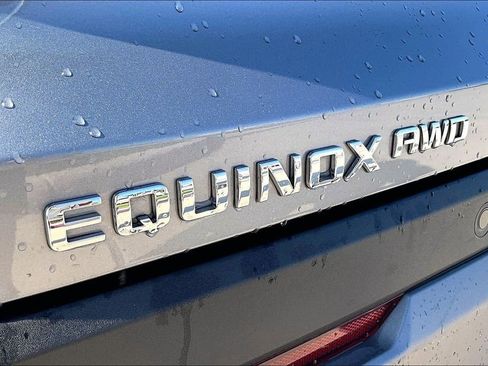 Used 2025 Chevrolet Equinox LT AWD/4WD image 39