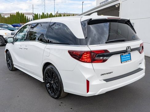 New 2026 Honda Odyssey Sport-L image 8