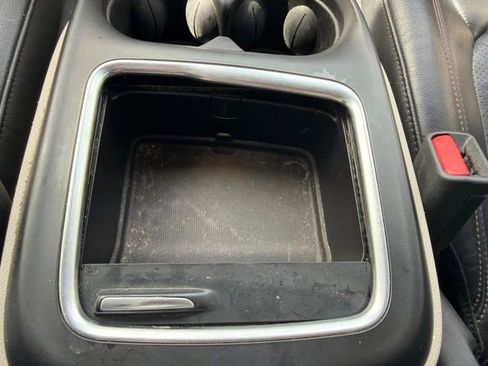 Used 2017 Chrysler Pacifica Touring-L Plus w/ Advanced Safetytec Group FWD image 42