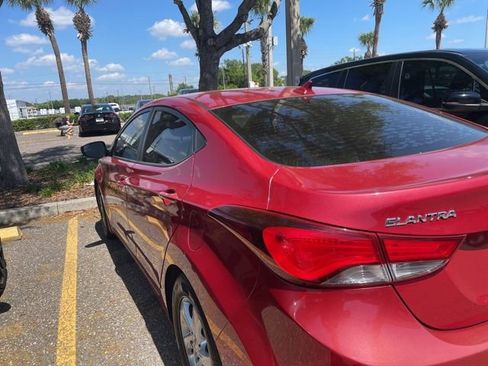 Used 2015 Hyundai Elantra SE image 6