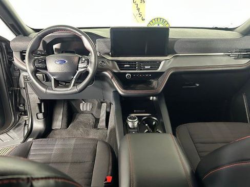 Certified 2025 Ford Explorer ST-Line w/ ST-Line Street Pack AWD/4WD image 7