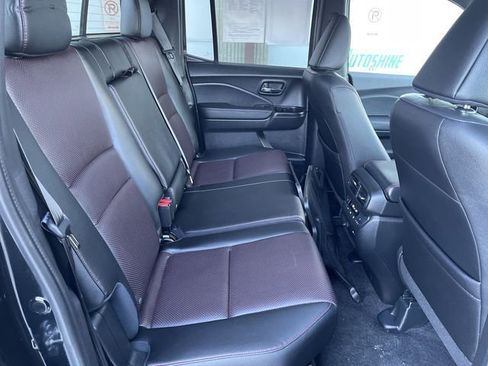 Used 2024 Honda Ridgeline Black Edition image 23