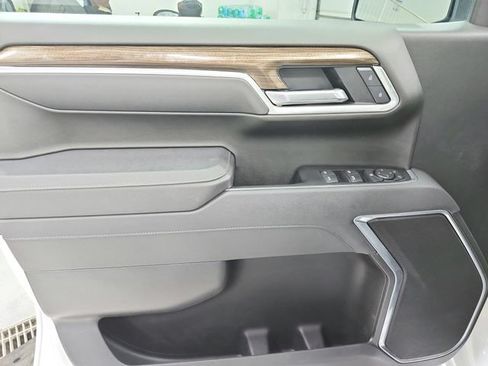 Used 2025 Chevrolet Silverado 1500 LT w/ Work Truck Package AWD/4WD image 37