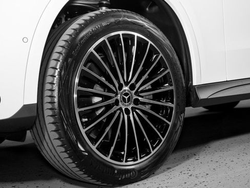 New 2026 Mercedes-Benz GLC 300 image 31