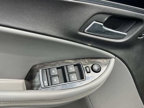 Used 2014 Chevrolet Impala LT w/ Convenience Package FWD image 21