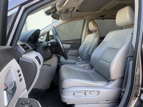 Used 2015 Honda Odyssey Touring image 9