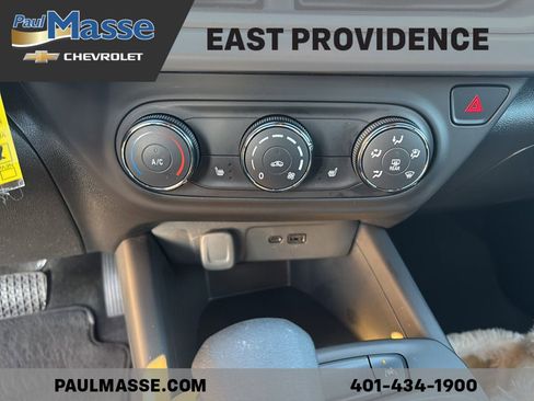 Used 2024 Chevrolet Trax RS w/ Driver Confidence Package image 13