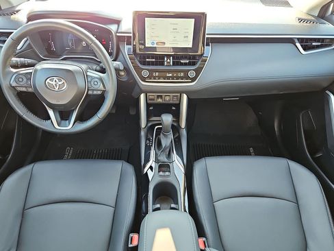 Used 2025 Toyota Corolla Cross XLE w/ Convenience Package AWD/4WD image 26