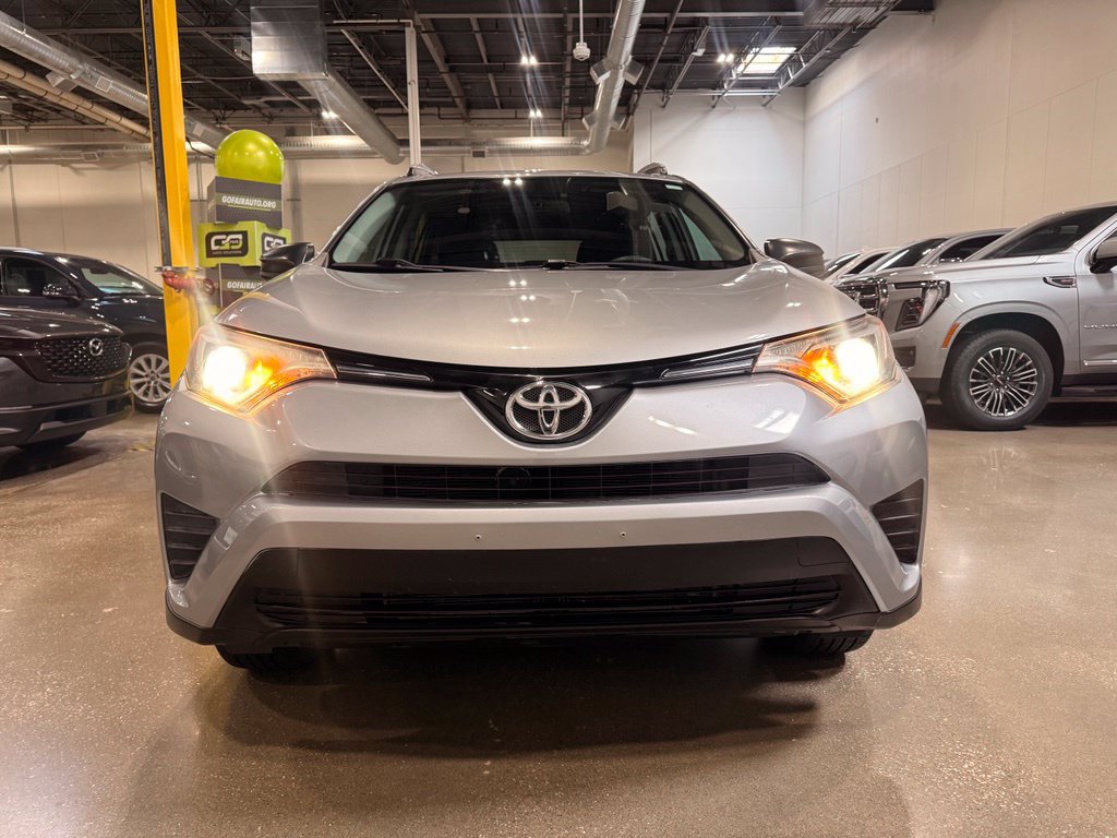 Used 2016 Toyota RAV4 LE FWD image 2