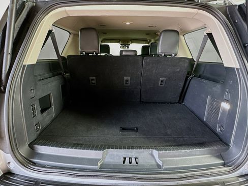 Used 2023 Ford Expedition Max XLT image 31