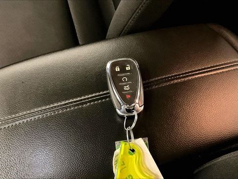 Used 2024 Chevrolet Malibu LT image 35