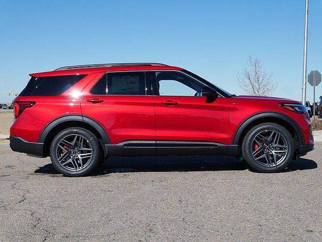 New 2026 Ford Explorer ST-Line w/ ST-Line Street Pack AWD/4WD image 6