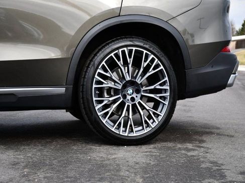 Used 2026 BMW X5 sDrive40i w/ Premium Package image 11