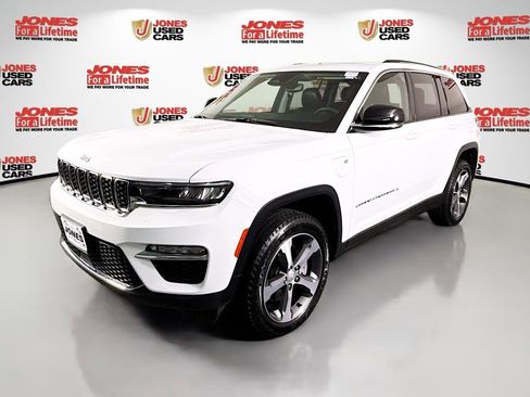 Used 2022 Jeep Grand Cherokee Limited 4xe image 14