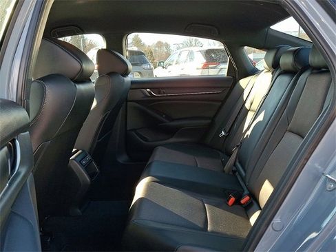 Used 2022 Honda Accord Sport image 10