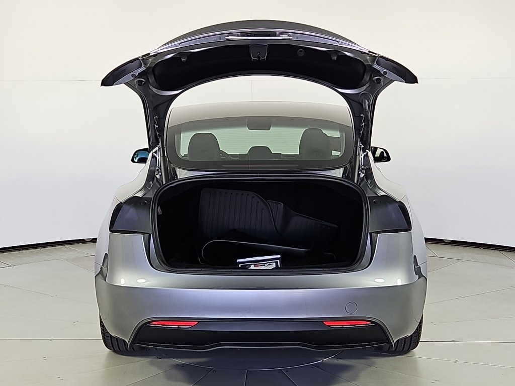 Used 2025 Tesla Model 3 Long Range RWD image 10