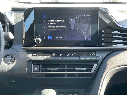 Used 2025 Toyota Camry LE image 20