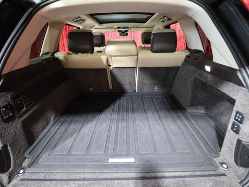 Used 2020 Land Rover Range Rover HSE image 25