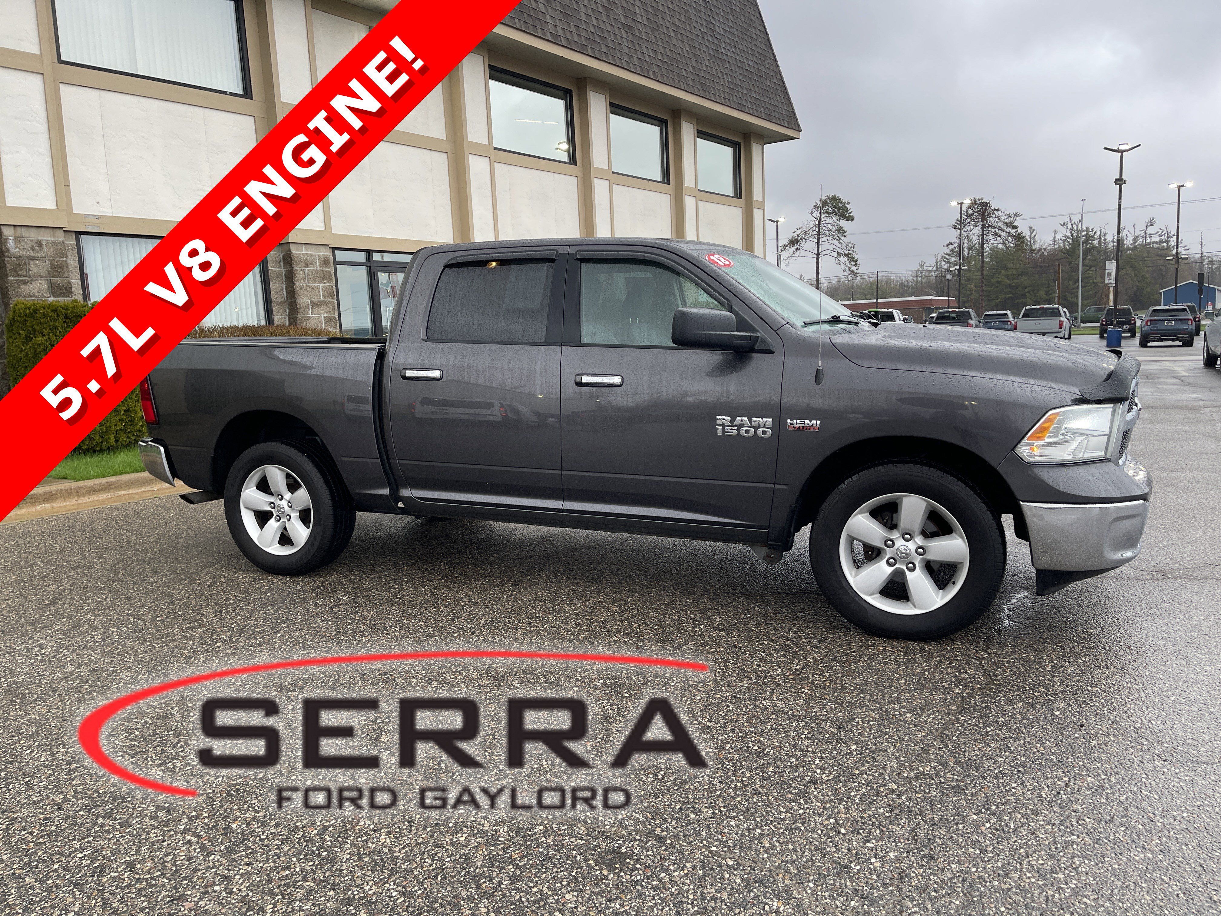 Used 2018 RAM 1500 Classic SLT AWD/4WD image 1